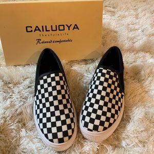 Slip on shoes BLK/WHT size EUR 38 brand new in box